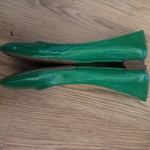 NINE WEST LADIES GREEN FLATS - Picture 4 of 6